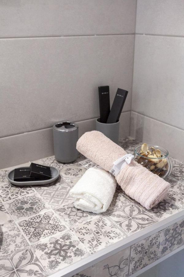Fedias Luxury Flat Psyrri Square Apartamento Atenas Exterior foto