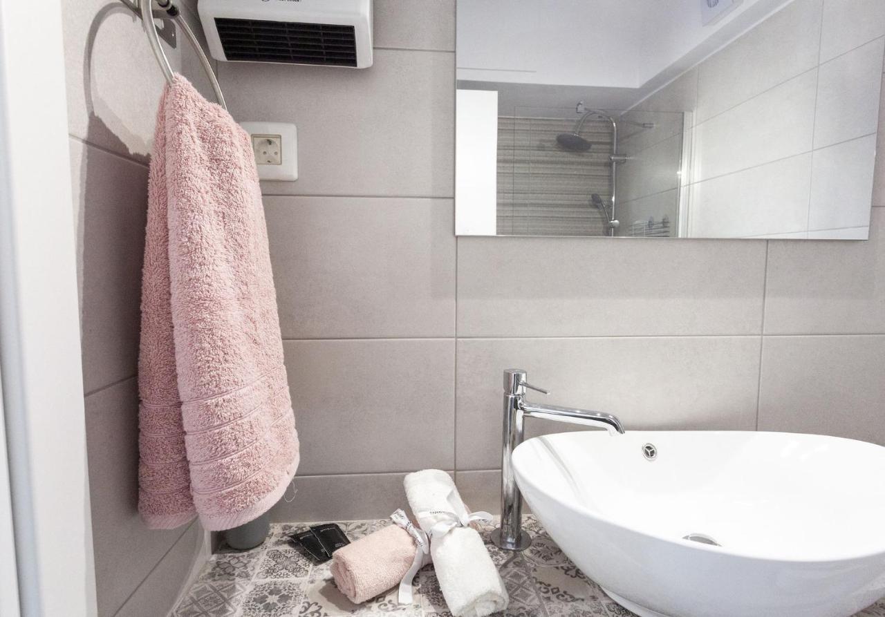 Fedias Luxury Flat Psyrri Square Apartamento Atenas Exterior foto